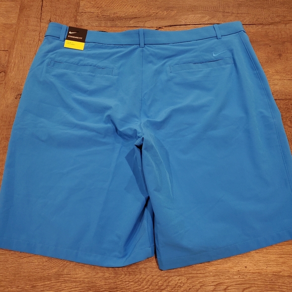 NIKE GOLF SHORTS MENS...SZ 38 - Picture 2 of 3